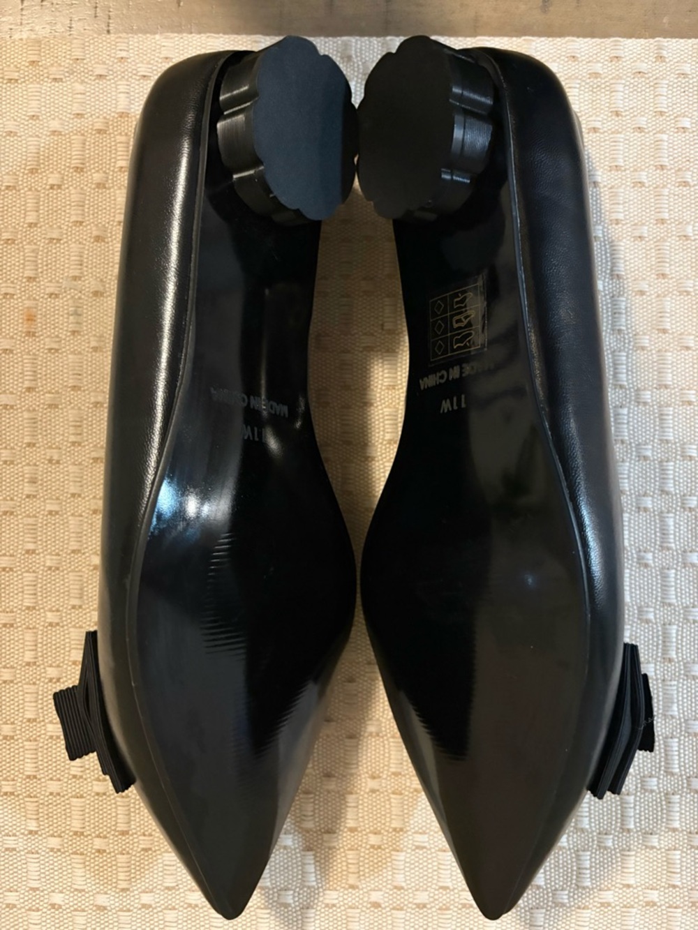 Midnight Velvet Black Pointed-Toe Bow Heels - Picture 16 of 16
